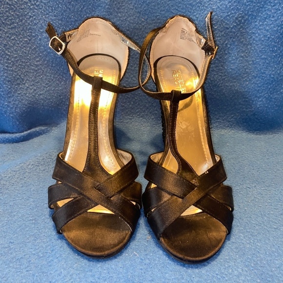 Kenneth Cole size 8 black strappy wedge embellished heels - Picture 1 of 8
